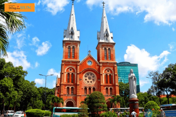 Nhà thờ Đức Bà