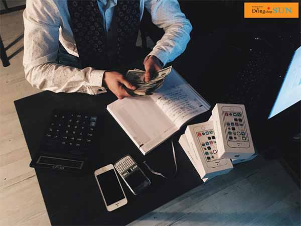Gặp vấn đề về tài chính khi không biết cách quản lí tài chính