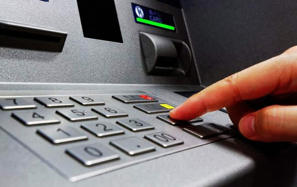 CVV có giống với mã PIN ATM không?