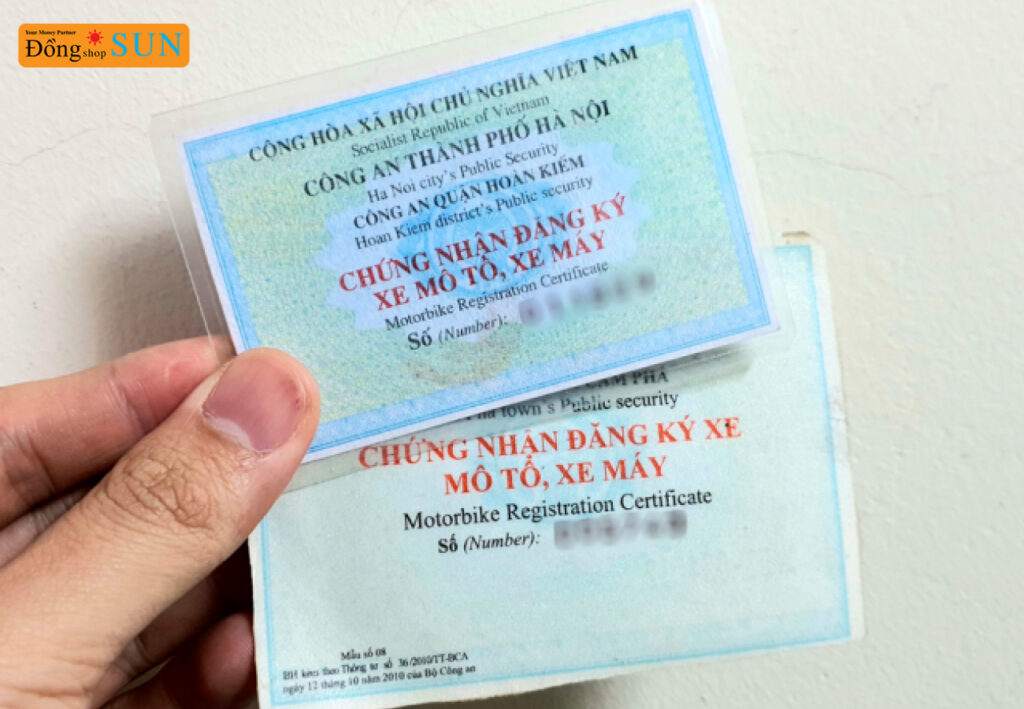 Vay sinh viên bằng cà vẹt xe máy